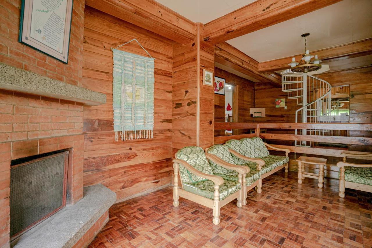 Oyo 760 Tiptop Vacation Homes Baguio City Eksteriør billede