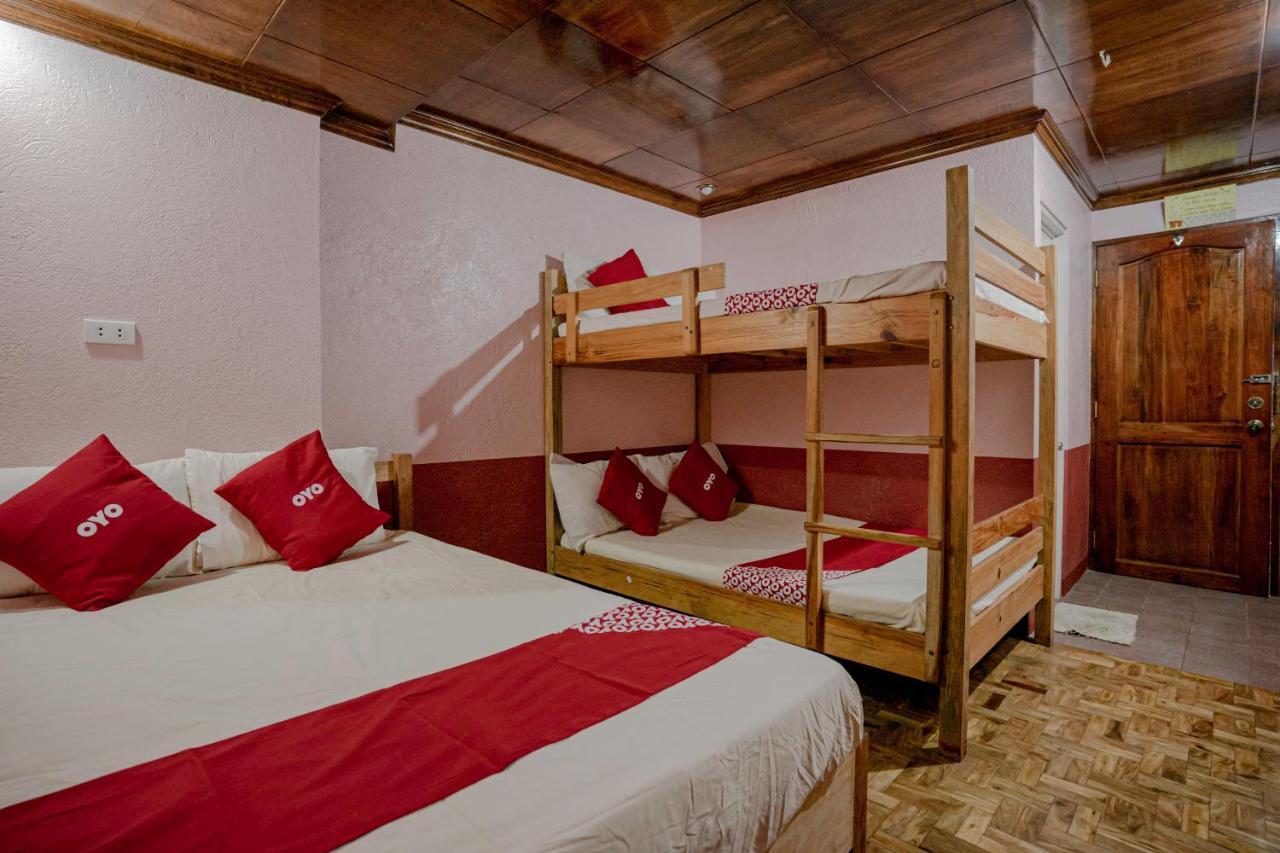 Oyo 760 Tiptop Vacation Homes Baguio City Eksteriør billede
