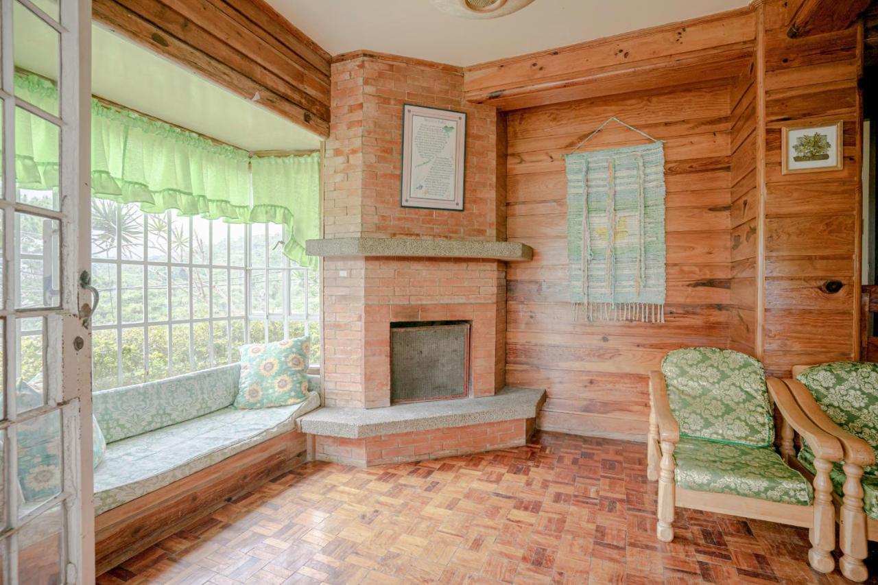 Oyo 760 Tiptop Vacation Homes Baguio City Eksteriør billede