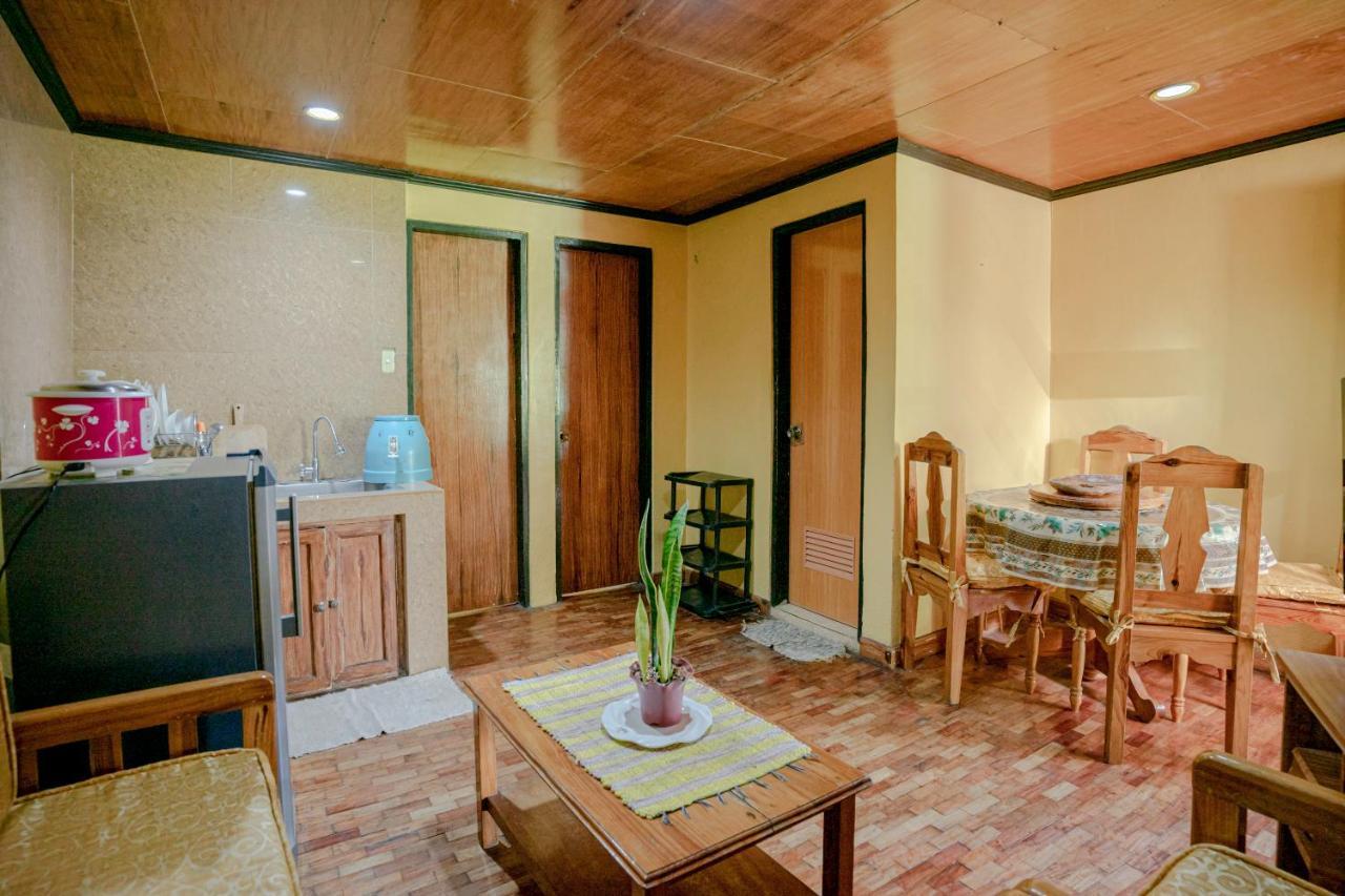 Oyo 760 Tiptop Vacation Homes Baguio City Eksteriør billede