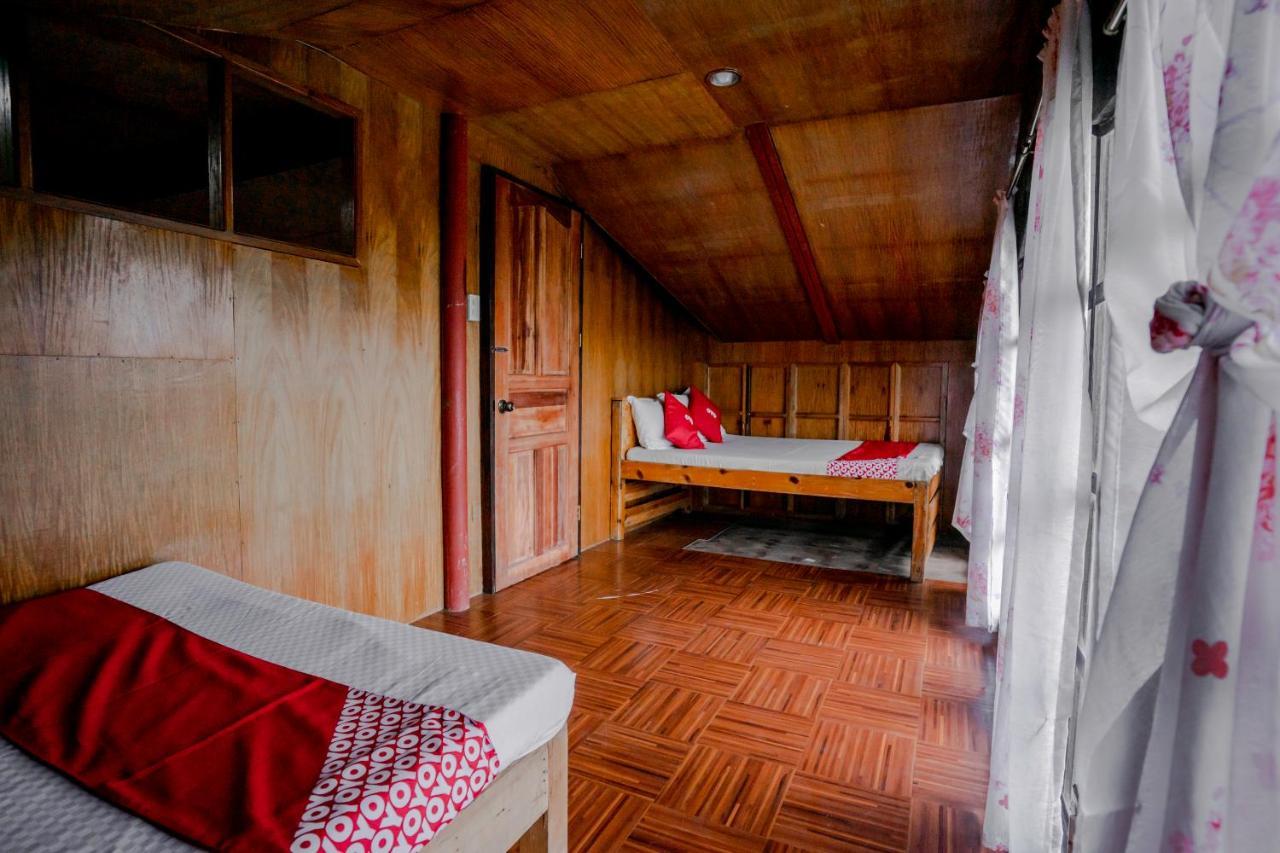 Oyo 760 Tiptop Vacation Homes Baguio City Eksteriør billede