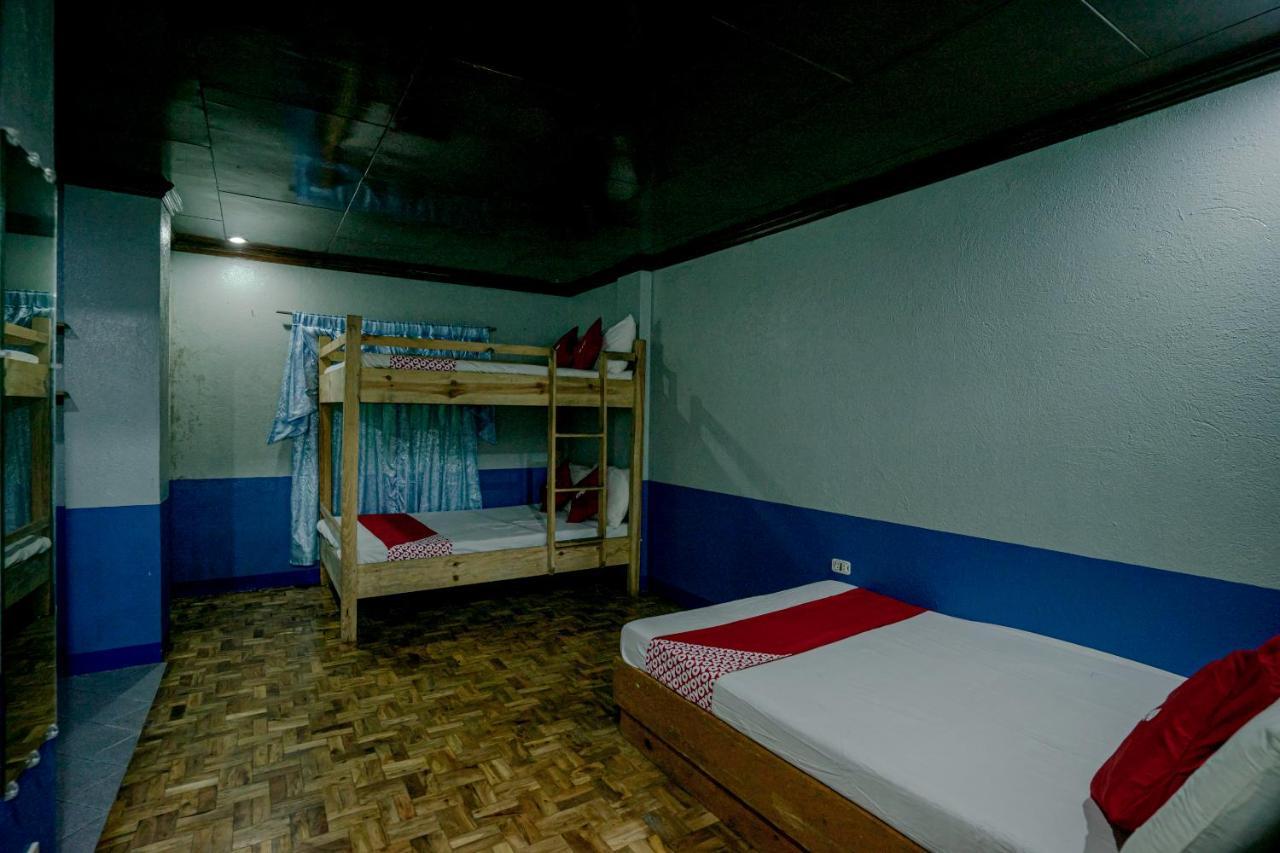 Oyo 760 Tiptop Vacation Homes Baguio City Eksteriør billede