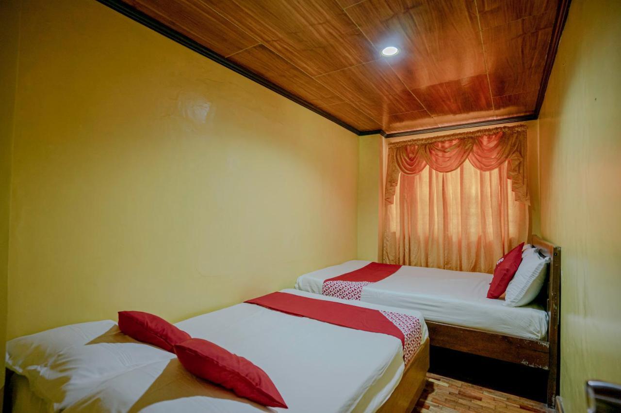 Oyo 760 Tiptop Vacation Homes Baguio City Eksteriør billede