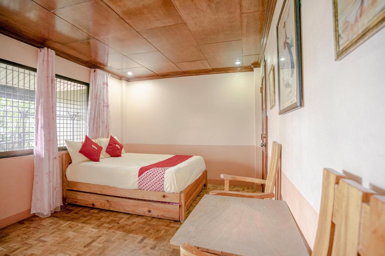 Oyo 760 Tiptop Vacation Homes Baguio City Eksteriør billede