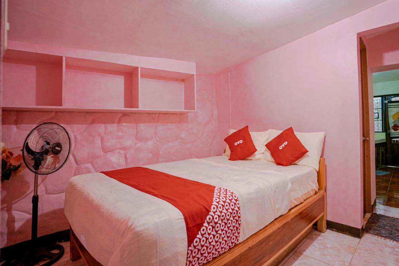 Oyo 760 Tiptop Vacation Homes Baguio City Eksteriør billede