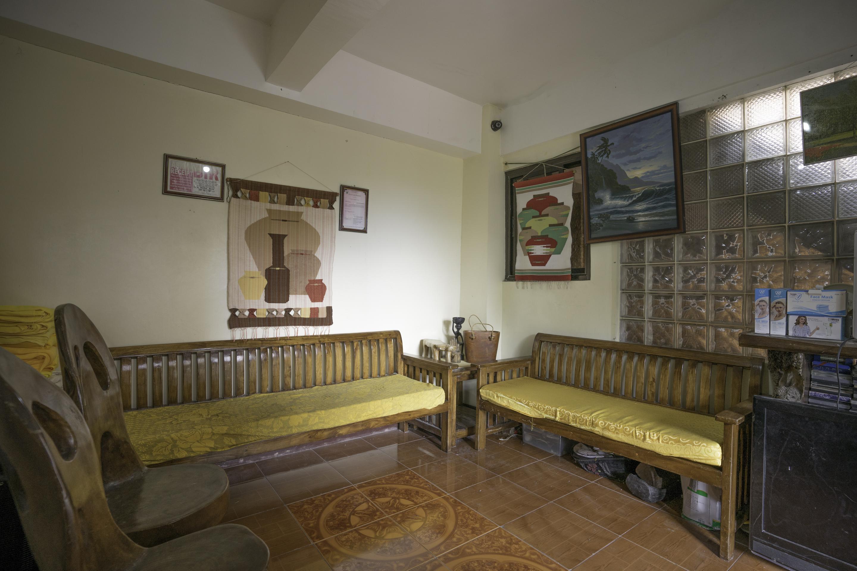 Oyo 760 Tiptop Vacation Homes Baguio City Eksteriør billede