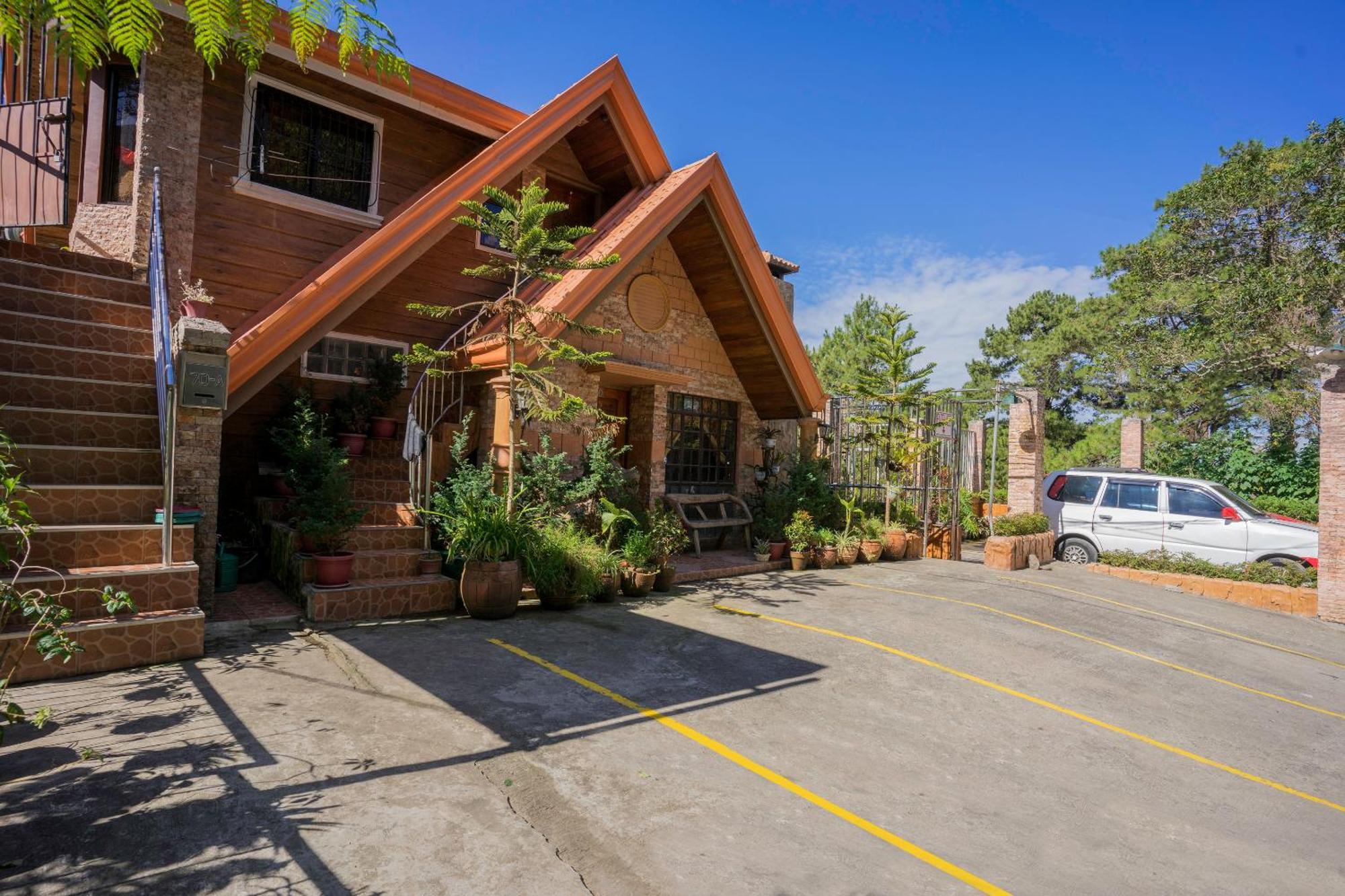 Oyo 760 Tiptop Vacation Homes Baguio City Eksteriør billede