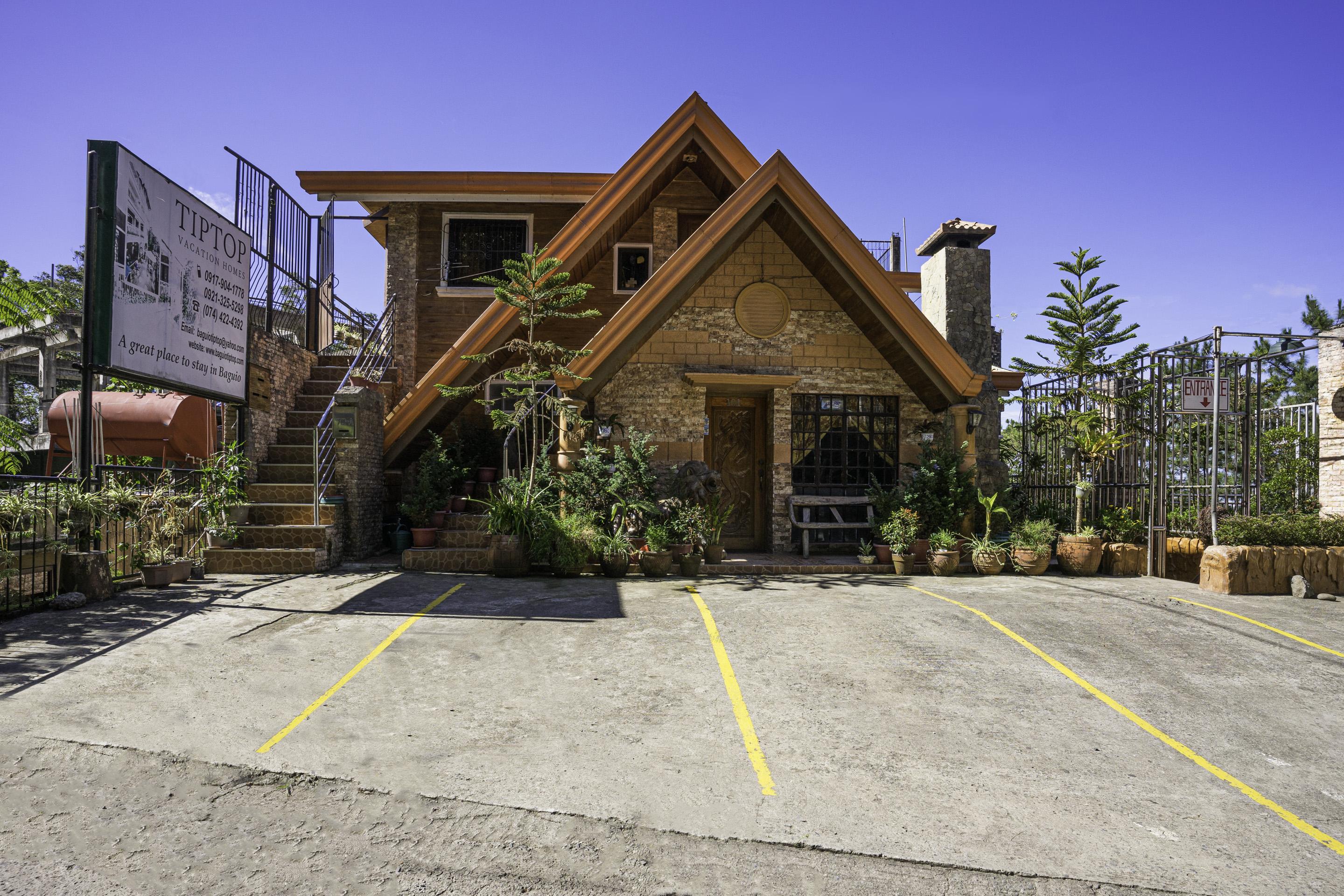 Oyo 760 Tiptop Vacation Homes Baguio City Eksteriør billede
